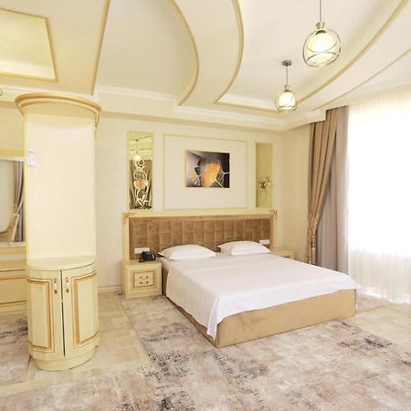 Reikartz Amirun Tashkent Hotel Eksteriør billede
